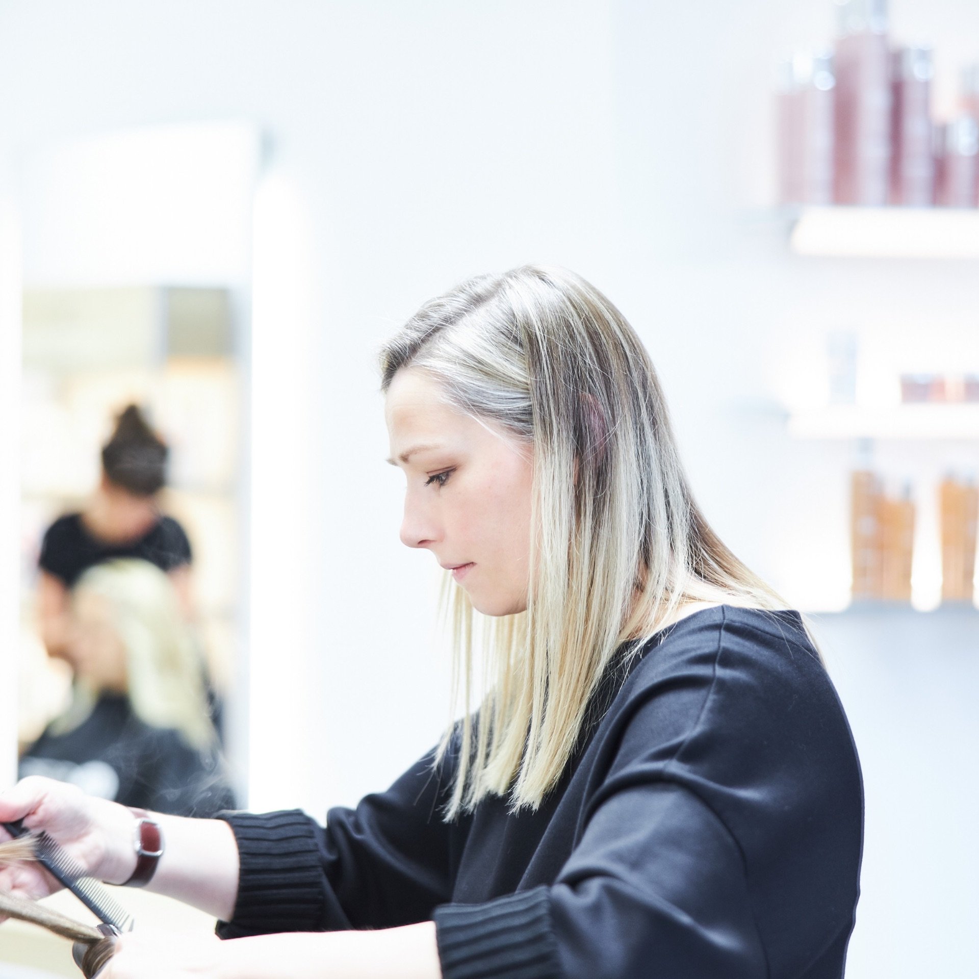 Isabel von Friseur 21